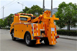 银州高速路拖车费